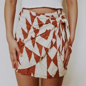 f21 super cute tribal-patterned skirt